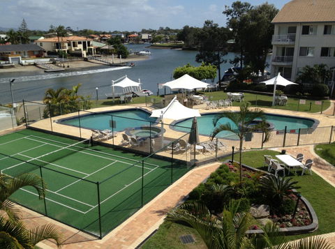 Pelican Cove - Accommodation QLD 4