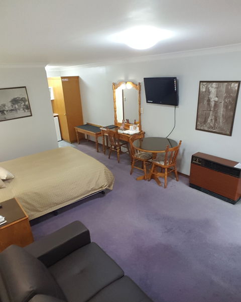 Sandstock Motor Inn - Accommodation QLD 1