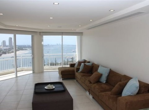Ocean Sands Resort - Accommodation QLD 1