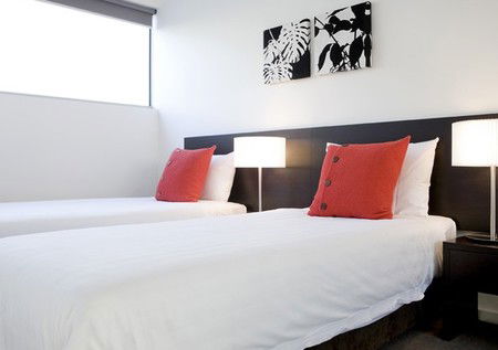 Caroline Serviced Apartments Brighton - Accommodation QLD 4