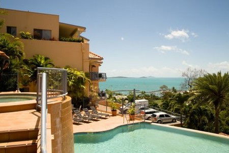 Sea Star Apartments - Accommodation QLD 4