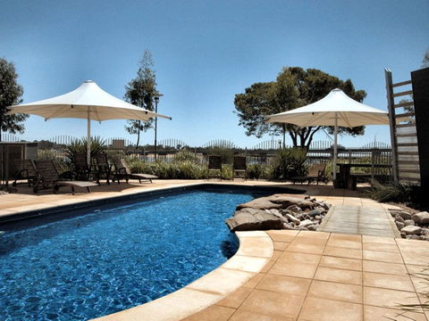 Majestic Oasis Apartments - Accommodation QLD 0