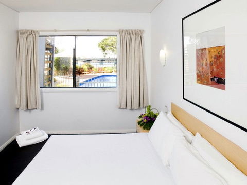 Majestic Oasis Apartments - Accommodation QLD 2