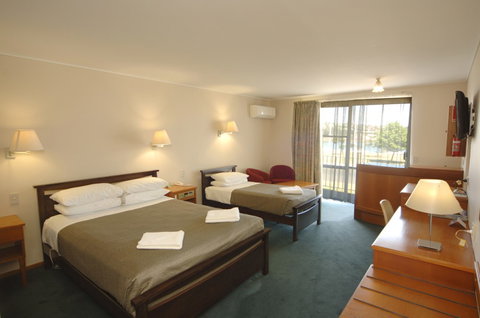Argosy Motor Inn - Accommodation QLD 1