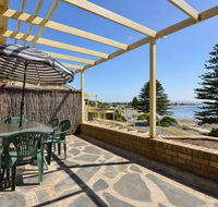 Breeze at the Bay - Accommodation QLD