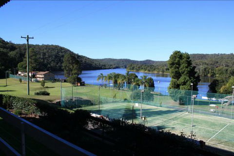 Juniors On Hawkesbury - Accommodation QLD 0
