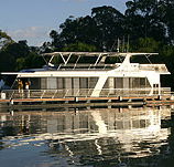 Whitewater Houseboat - Accommodation QLD