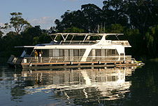 Whitewater Houseboat - Accommodation QLD 0