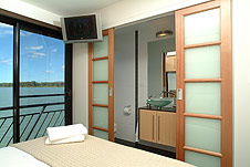 Whitewater Houseboat - Accommodation QLD 1