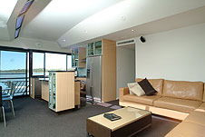 Whitewater Houseboat - Accommodation QLD 2