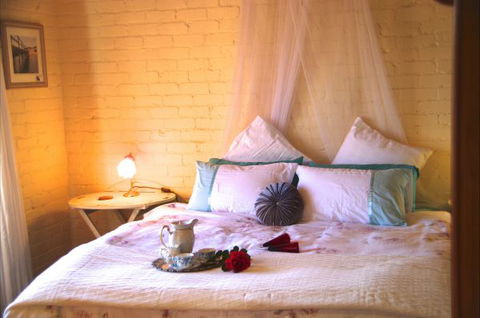 Pear Tree Hollow - Accommodation QLD 3