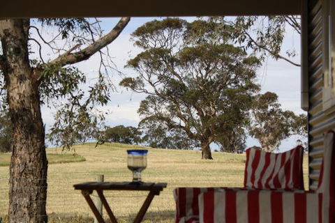 Rabbiter's Hut - Accommodation QLD 4