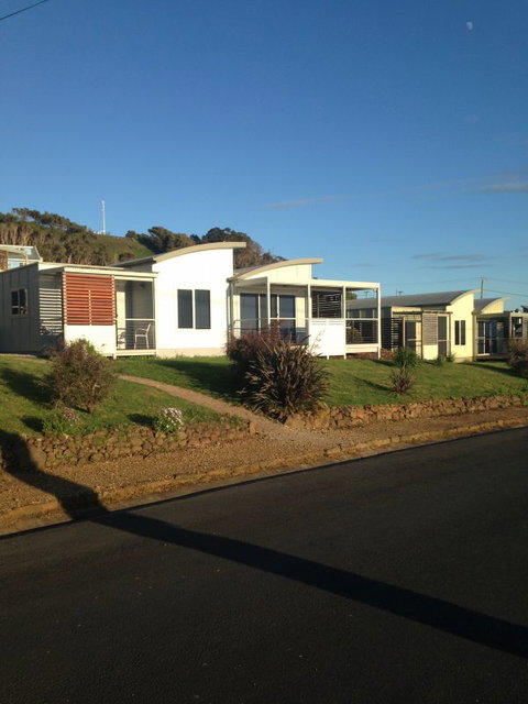Azzure Beach Houses - Accommodation QLD 0