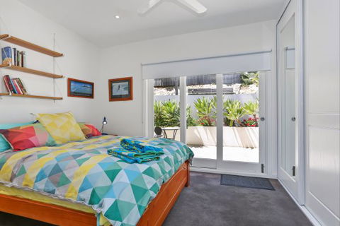 Barossa White House: The West Wing - Accommodation QLD 8