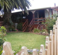 Ironstone Cottage - Accommodation QLD