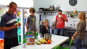 Adelaide Backpackers Inn - Accommodation QLD 0