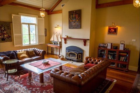 Tizzana Winery Bed And Breakfast - Accommodation QLD 1