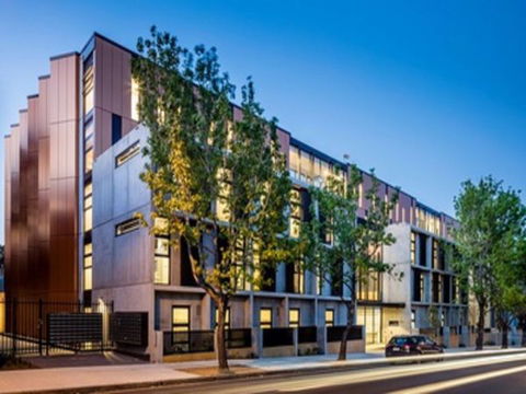 Abercombie Student Accommodation (Summer) - Accommodation QLD 0