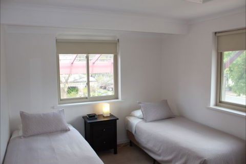 Adelaide Serviced Accommodation - Childers House - Accommodation QLD 4