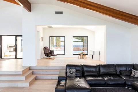 Alexandria House - Accommodation QLD 8