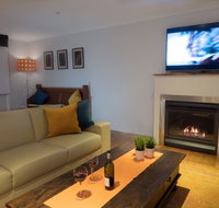 Alice's Palace Ocean Grove - Accommodation QLD