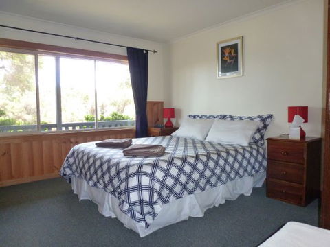 Arties Cottage Accommodation - Accommodation QLD 2