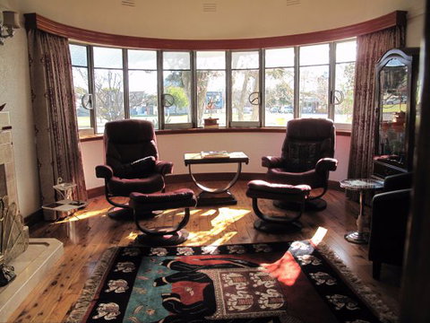 B&B Wodonga - Art Deco Accommodation - Accommodation QLD 5