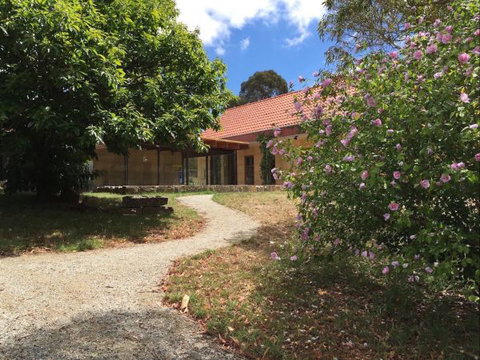 Ballaratprimavera - Accommodation QLD 2