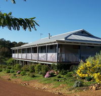 Blue House Bed and Breakfast - Accommodation QLD