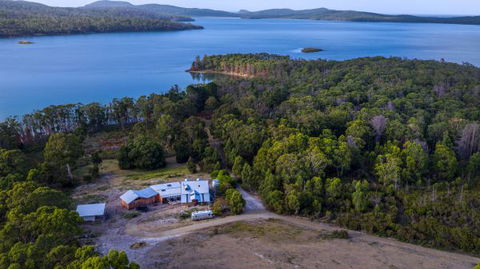 Bruny Island Lodge - Accommodation QLD 0