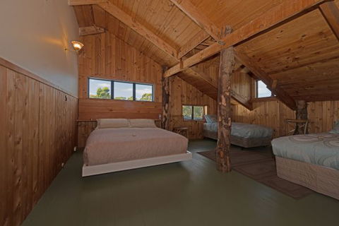 Bruny Island Lodge - Accommodation QLD 4