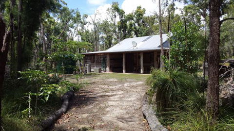 Byfield Cabins On Waterpark Creek - Accommodation QLD 0