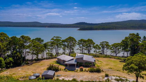Cloudy Bay Lagoon Estate - Accommodation QLD 0