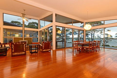 Cloudy Bay Lagoon Estate - Accommodation QLD 2