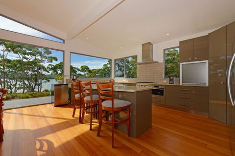 Cloudy Bay Lagoon Estate - Accommodation QLD 8