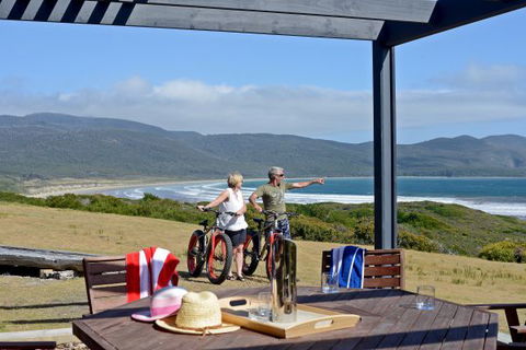 Cloudy Bay Villa - Accommodation QLD 9