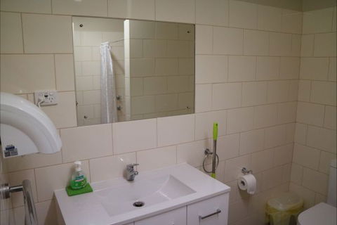 Coonawarra Bush Holiday Park - Accommodation QLD 8