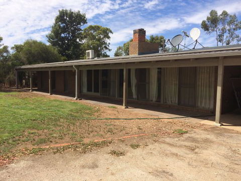Coonara Farm Stay - Accommodation QLD 0