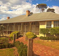 Crown and Anchor Inn - Accommodation QLD