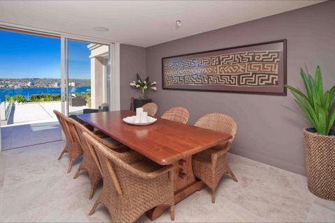 Deep Blue - Accommodation QLD 3