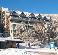 Falls Creek Country Club - Accommodation QLD