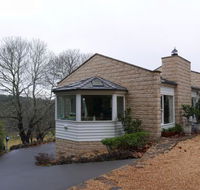 Fernhill Chestnut Farm - Accommodation QLD