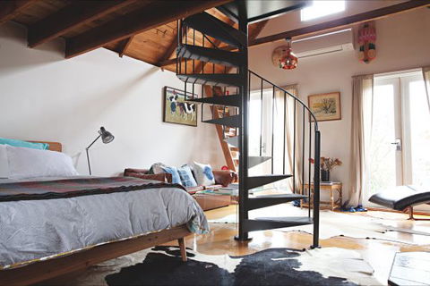 Flop House - Accommodation QLD 1