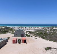 Fowlers Bay Beach House - Accommodation QLD