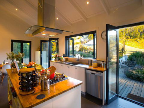 Frenchman's River - The Writer's House - Accommodation QLD 3