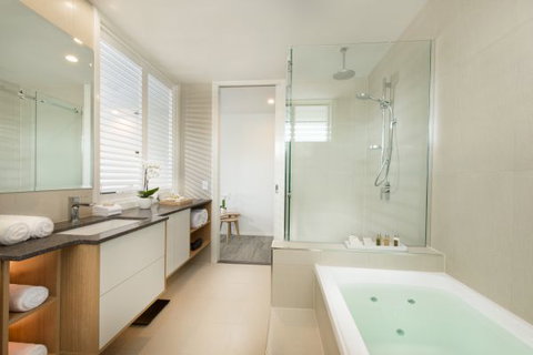 Heart Hotel And Gallery Whitsundays - Accommodation QLD 6