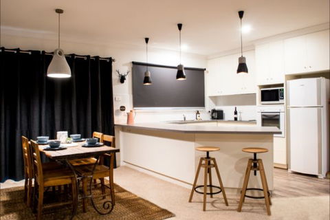 House On Higgs Lane - Accommodation QLD 1