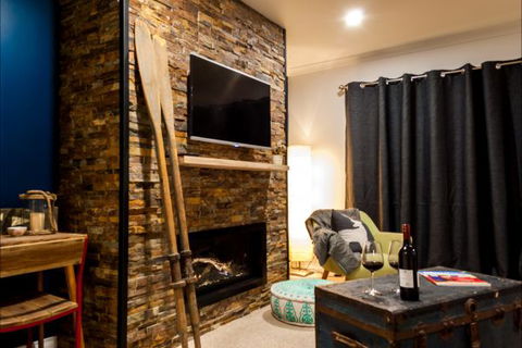 House On Higgs Lane - Accommodation QLD 4