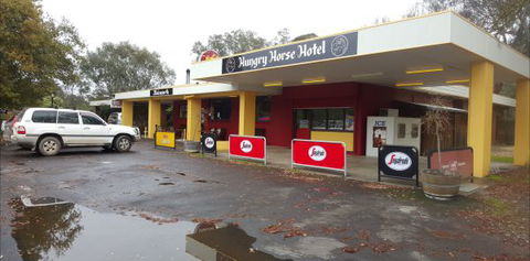 Hungry Horse Hotel Molesworth - Accommodation QLD 3