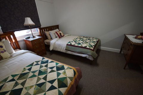 KurracaBurN Heights - Accommodation QLD 1